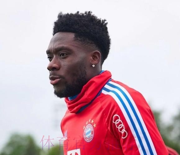 与皇马的转会传闻？戴维斯-等美洲杯结束后再说